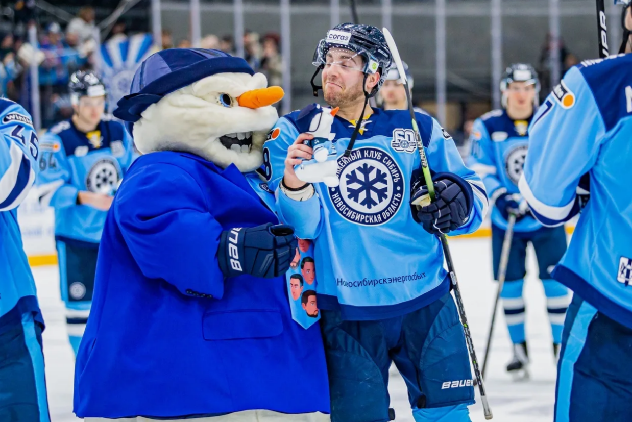 Сибирь — Нефтехимик